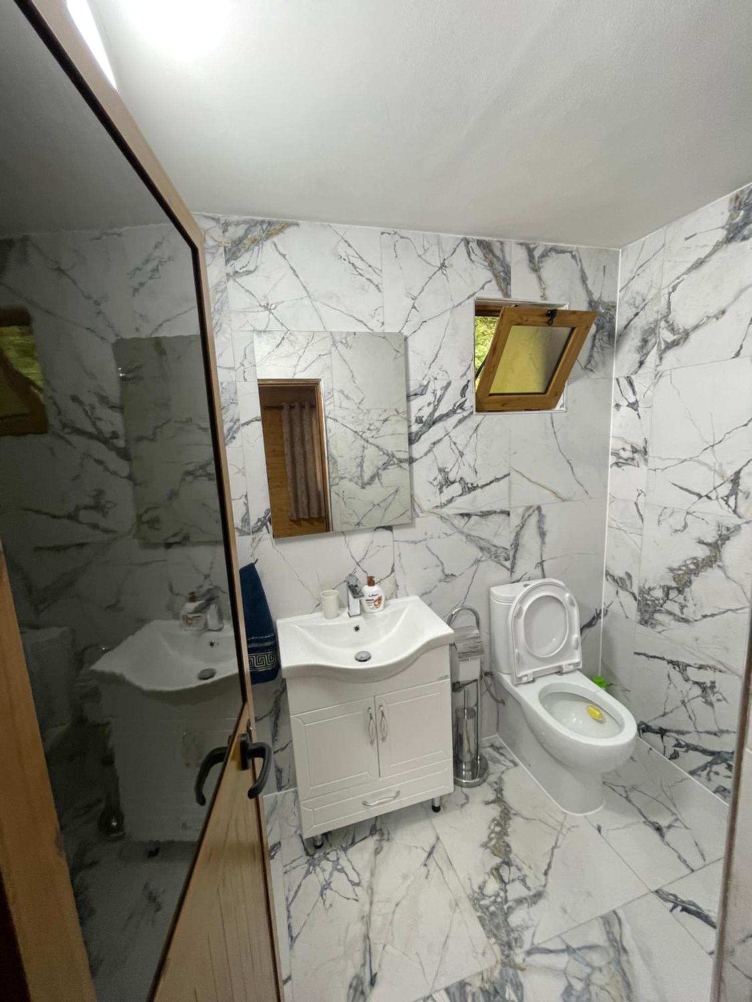 Guri I Lekes Guesthouse Moll' e Shoshit Экстерьер фото