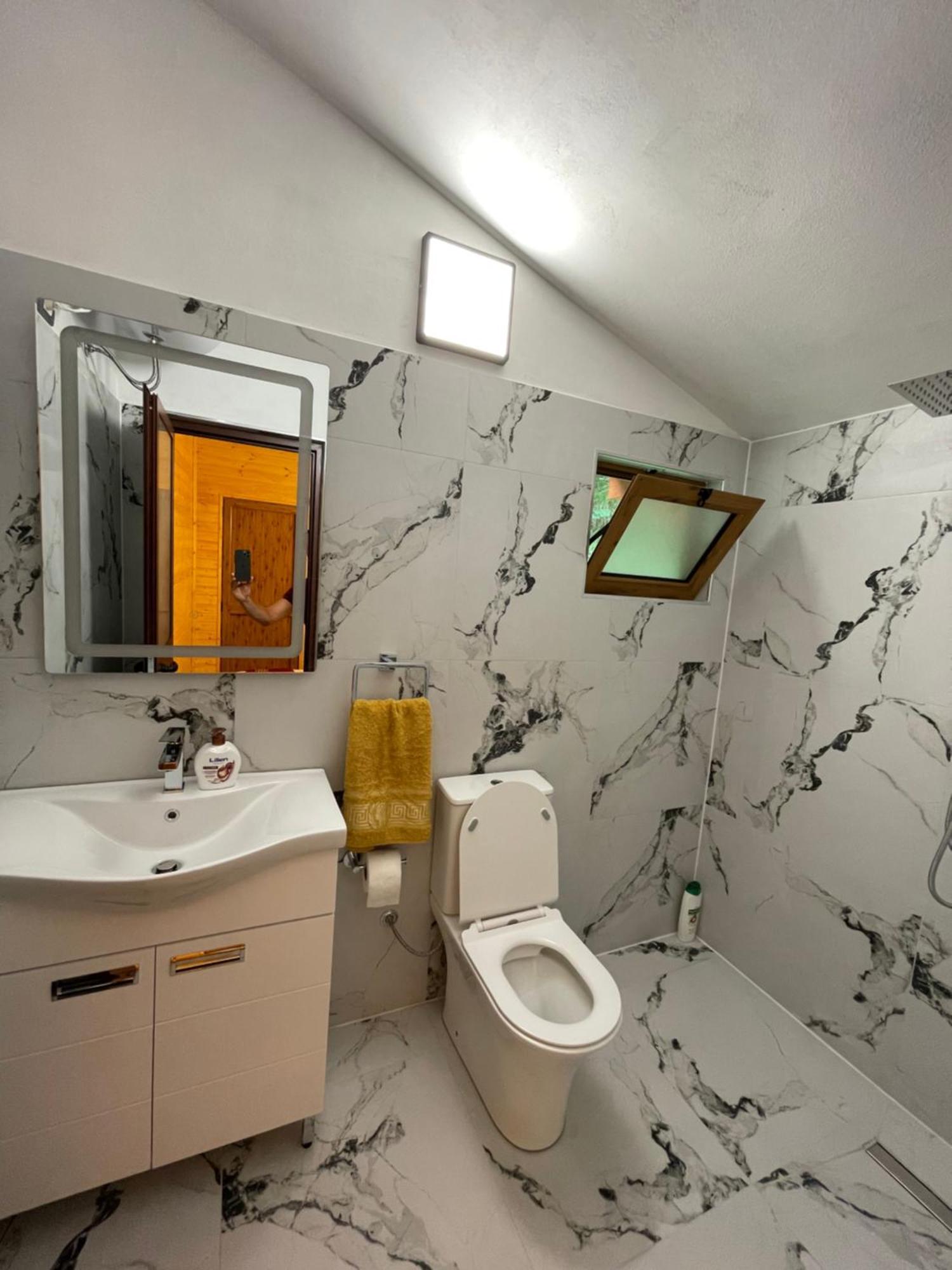 Guri I Lekes Guesthouse Moll' e Shoshit Экстерьер фото