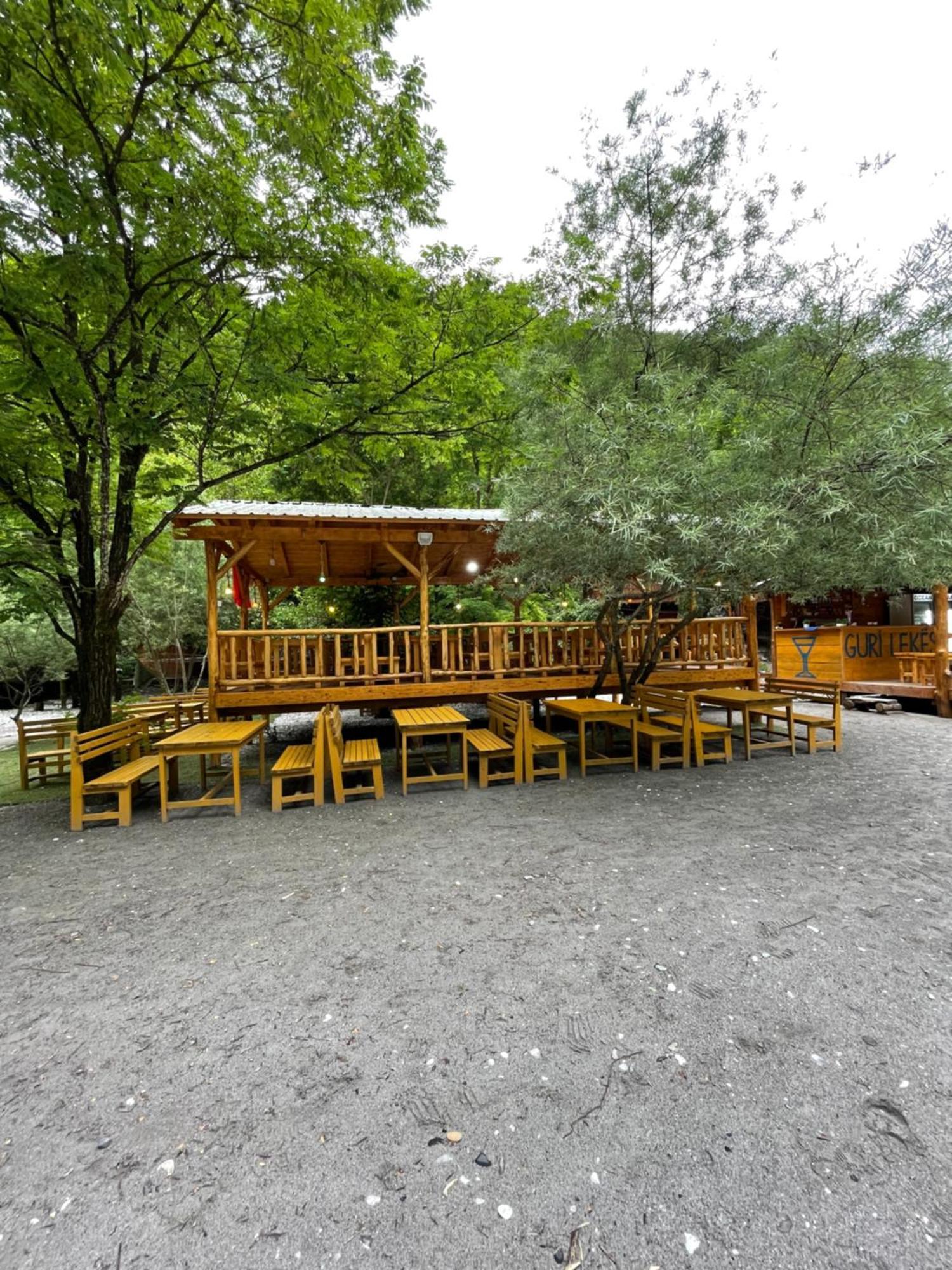 Guri I Lekes Guesthouse Moll' e Shoshit Экстерьер фото